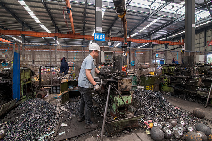 池州网架配件-螺栓球加工车间